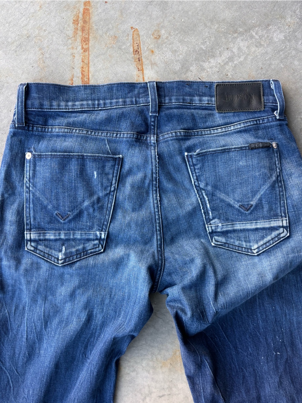 Hudson Blake Slim Straight Jeans Mens 33 x 34 Distressed Dark Wash Button Fly - Picture 4 of 8
